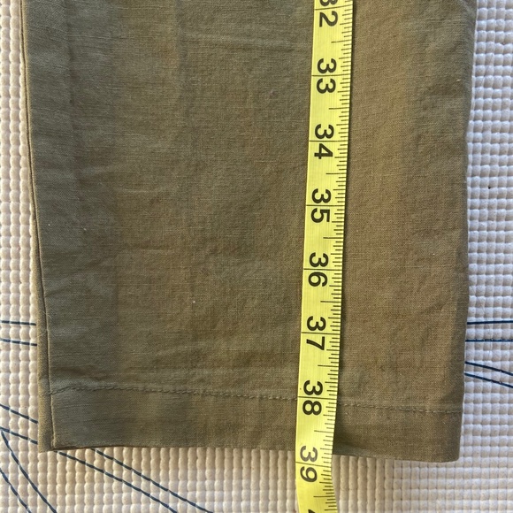 Uniqlo Women green linen pants - Picture 10 of 11